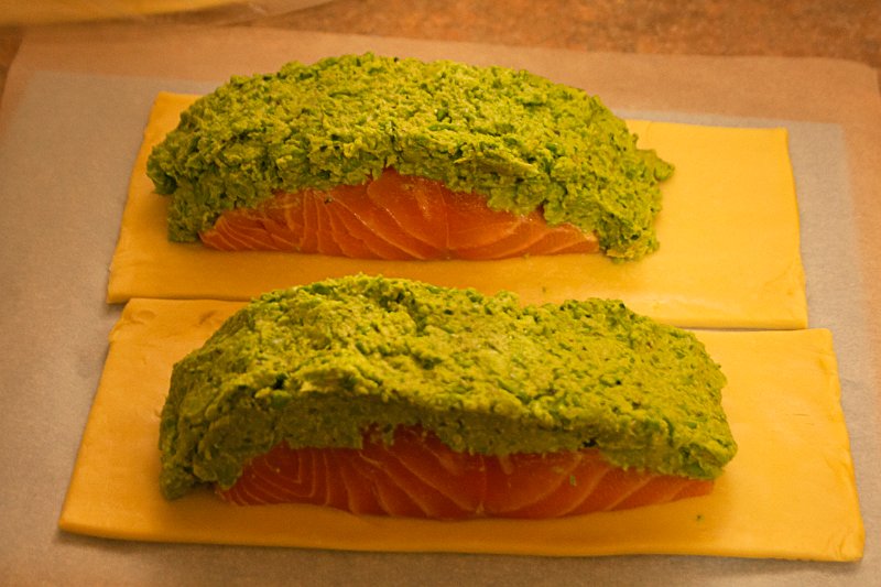 salmon en croute 1.jpg